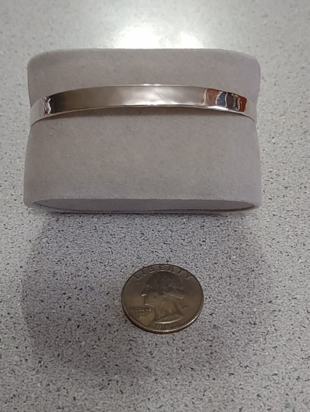 Ed Levin Signature Bracelet - Picture 2 of 10